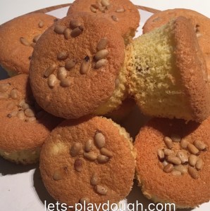 Mini Egg Cakes鸡蛋糕jī dàn gāo