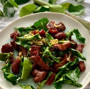 Fried Sun-dried Pork with Crisp-Fried Kaffir Lime Leaves泰式青柠叶猪柳